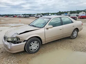 Toyota Camry 2.2L 4 2001