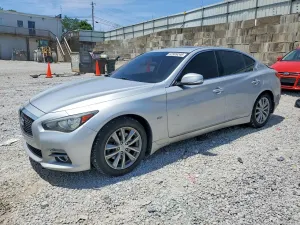 Infiniti Q50 2.0L 4 2016