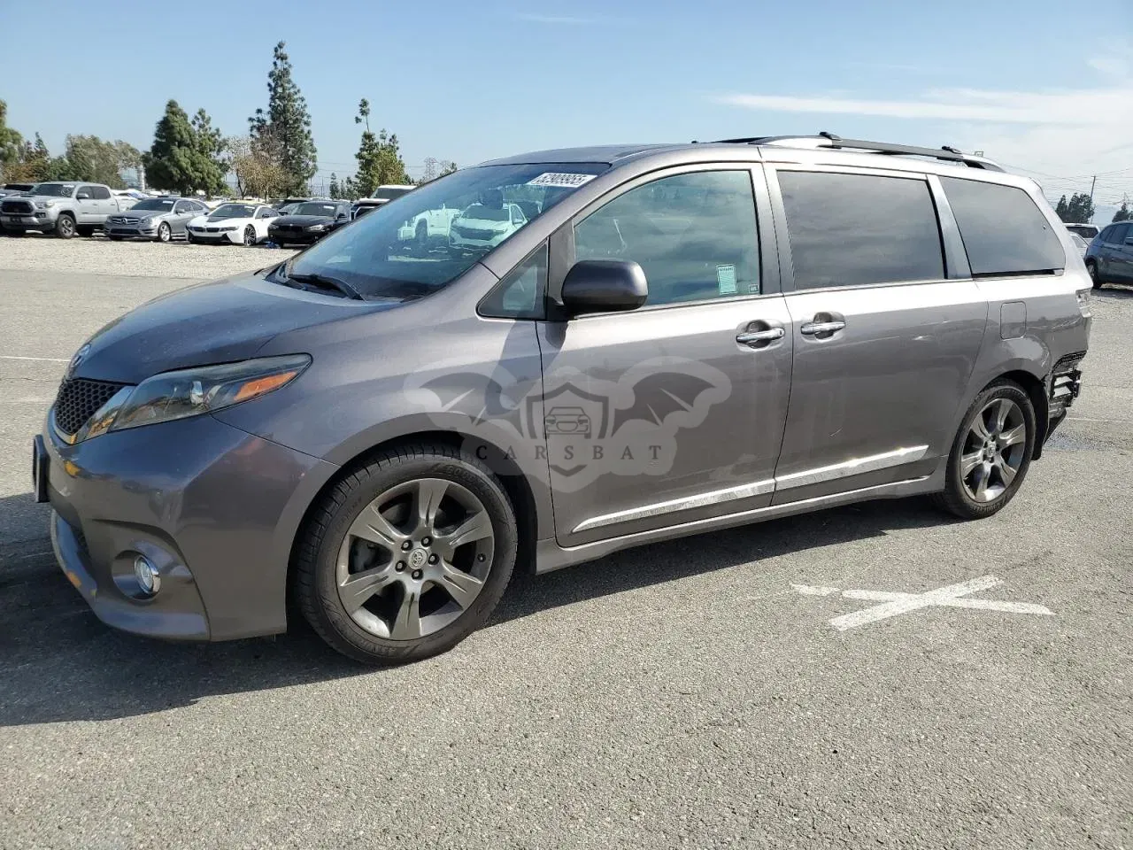 Toyota Sienna SE 3.5L 6 2016