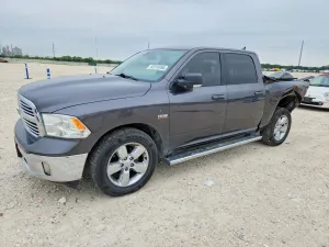 RAM 1500 5.7L 8 2019