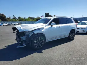 Volvo XC90 2.0L 4 2019