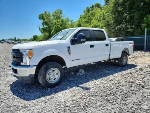 Ford F-250 6.7L 8 2017