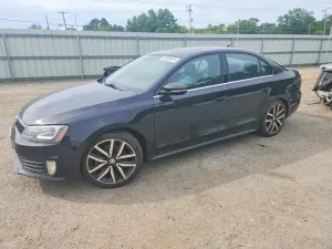 Volkswagen Jetta 2.0L 4 2014
