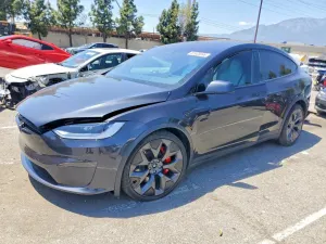 Tesla Model X 2026