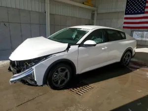 Kia K4 2.0L 4 2025