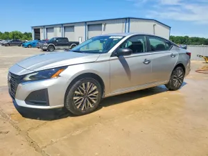 Nissan Altima 2.5L 4 2025
