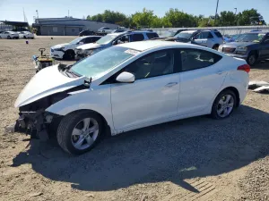 Hyundai Elantra 1.8L 4 2013