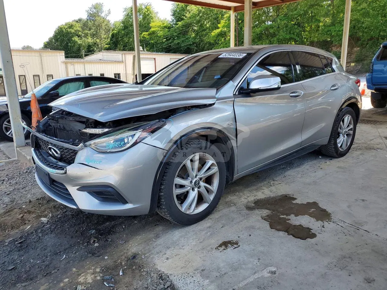 Infiniti QX30 2.0L 4 2017