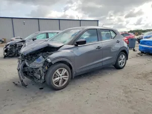 Nissan Kicks 1.6L 4 2020