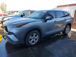 Toyota Highlander 3.5L 6 2021