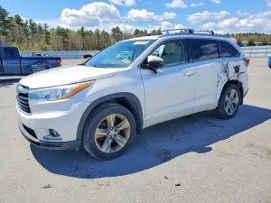 Toyota Highlander 3.5L 6 2015
