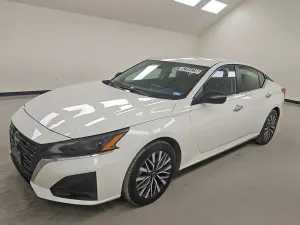 Nissan Altima 2.5L 4 2025