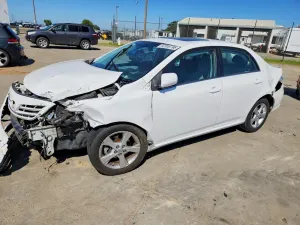 Toyota Corolla 1.8L 4 2013