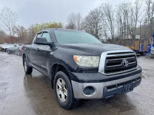 Toyota Tundra 5.7L 8 2010