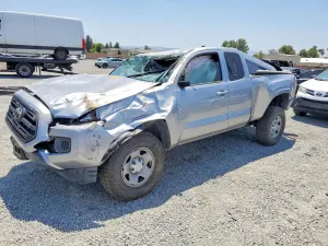 Toyota Tacoma 2.7L 4 2019