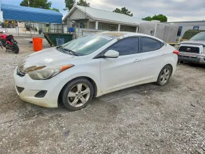 Hyundai Elantra 1.8L 4 2013