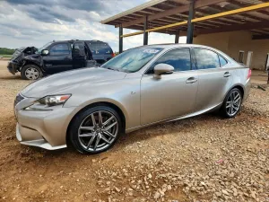 Lexus IS 3.5L 6 2015
