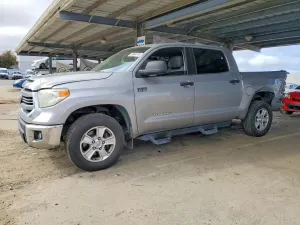 Toyota Tundra 5.7L 8 2014