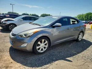 Hyundai Elantra 1.8L 4 2013
