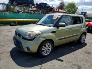 Kia Soul 2.0L 4 2013