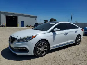Hyundai Sonata 2.0L 4 2015