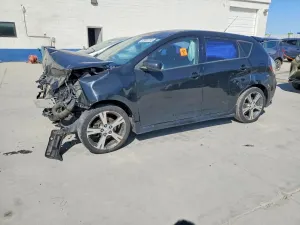 Pontiac Vibe 2.4L 4 2009