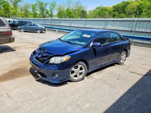 Toyota Corolla 1.8L 4 2013