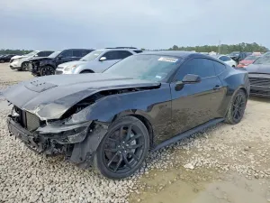 Ford Mustang 5.0L 8 2025
