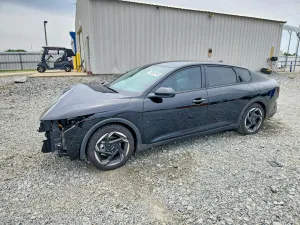 Kia K4 2.0L 4 2026