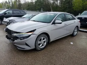 Hyundai Elantra 2.0L 4 2023
