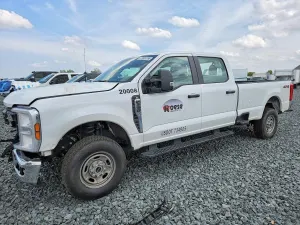 Ford F-350 6.8L 8 2026