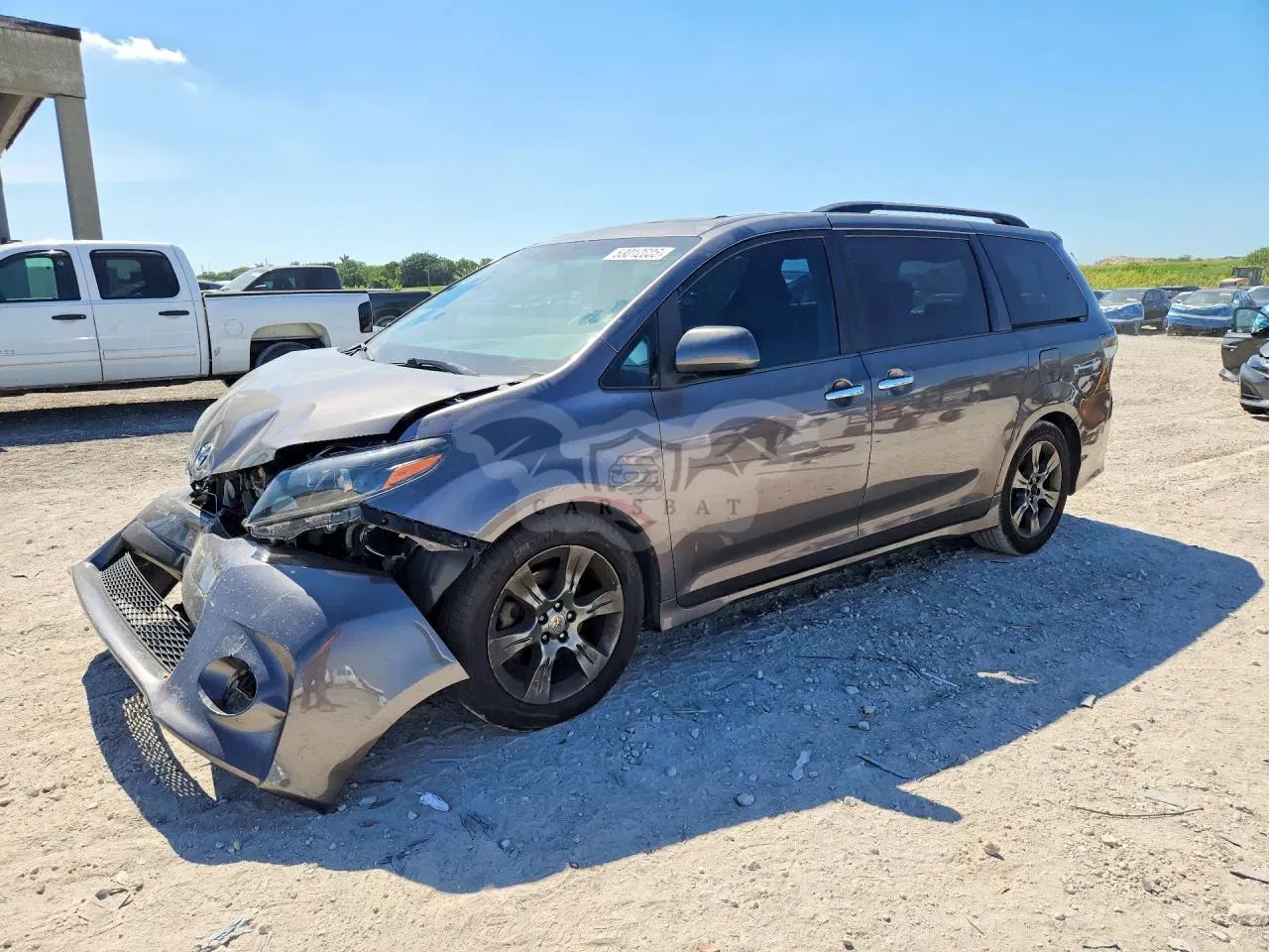 Toyota Sienna 3.5L 6 2015