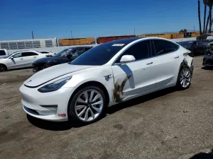 Tesla Model 3 2020