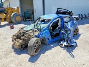 Nissan Sentra 2.0L 4 2025