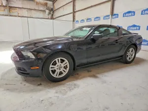 Ford Mustang 3.7L 6 2013