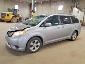 Toyota Sienna 3.5L 6 2011