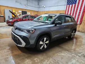 Volkswagen Taos 1.5L 4 2025
