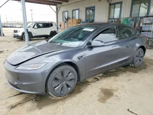 Tesla Model 3 2025