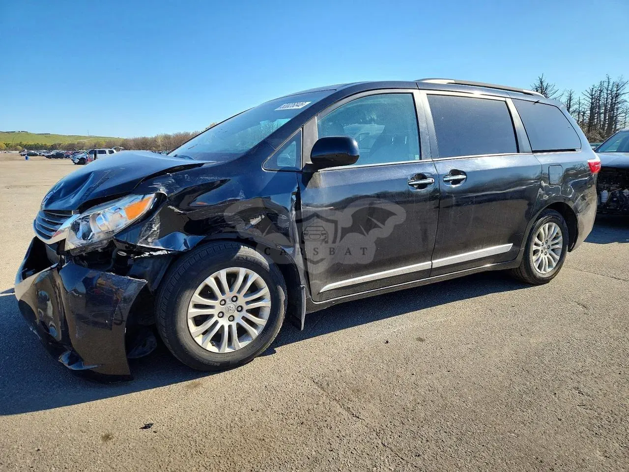 Toyota Sienna 3.5L 6 2016