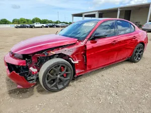 Alfa Romeo Giulia 2.0L 4 2020