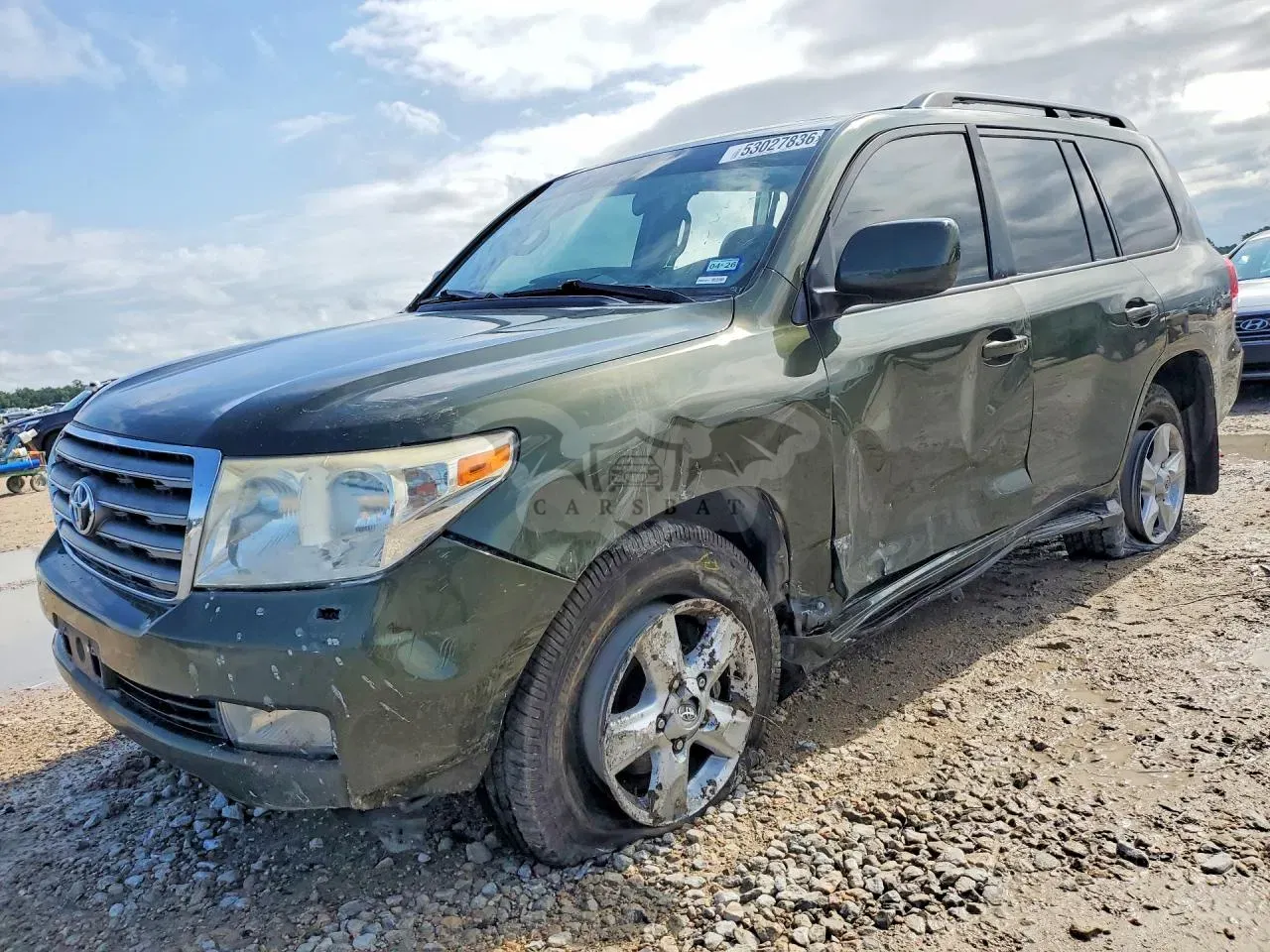 Toyota Land Cruiser 5.7L 8 2011