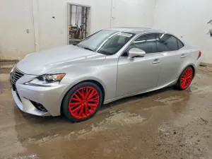 Lexus IS 2.5L 6 2015