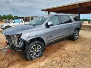 Chevrolet Suburban 5.3L 8 2021