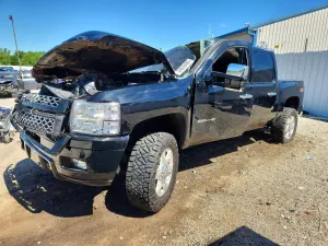 Chevrolet Silverado 1500 6.6L 8 2011