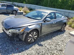 Nissan Altima 2.5L 4 2021