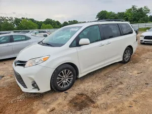 Toyota Sienna 3.5L 6 2020