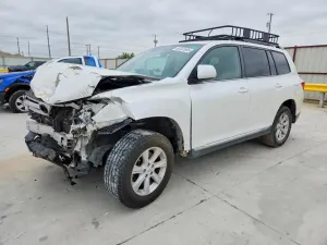 Toyota Highlander 2.7L 4 2013