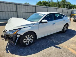 Nissan Altima 2.5L 4 2020
