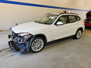 BMW X1 2.0L 4 2015