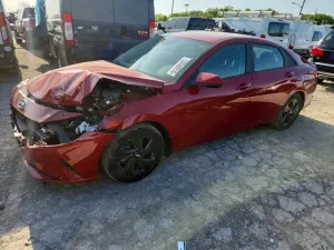 Hyundai Elantra 2.0L 4 2022